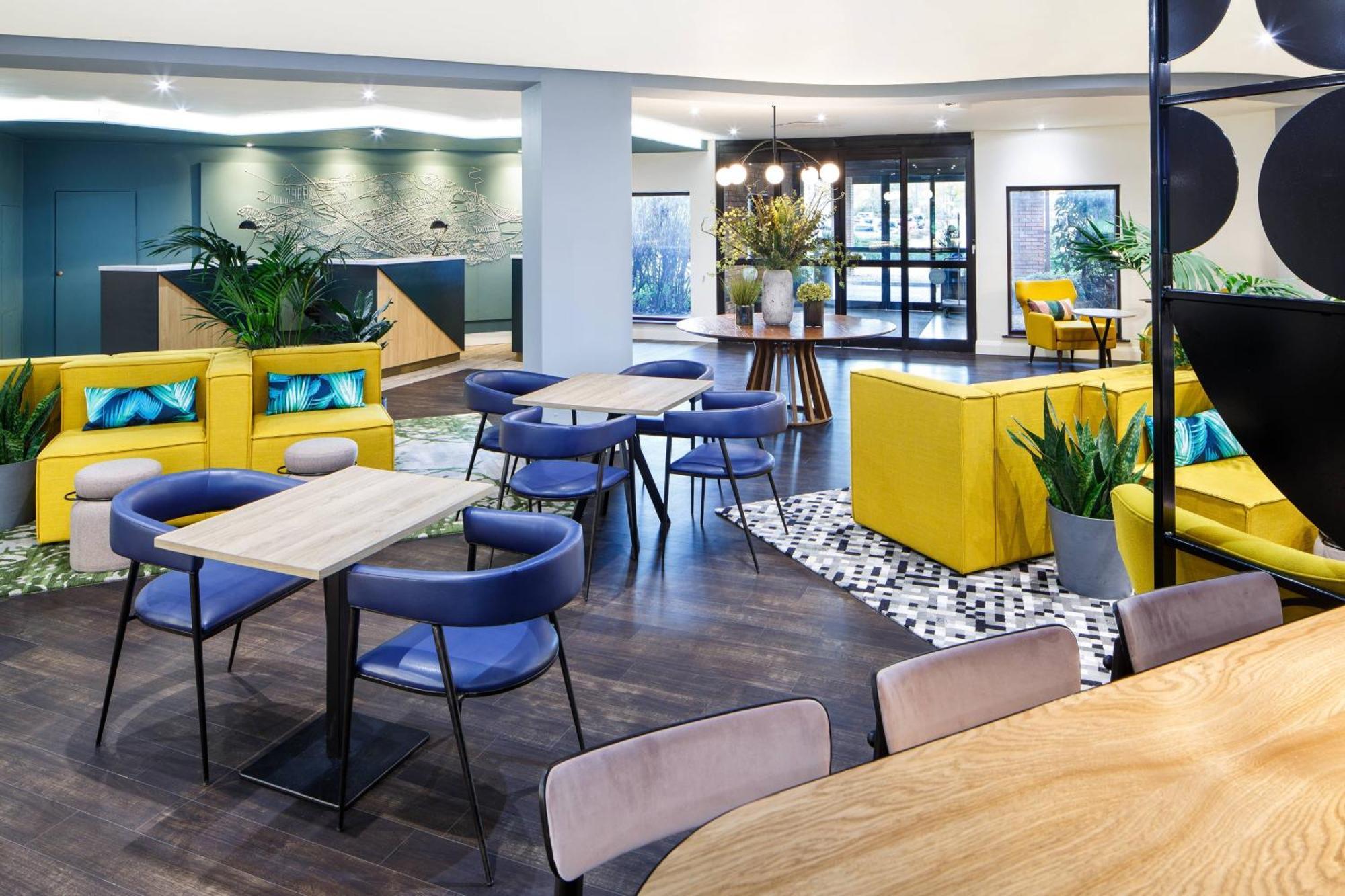 Delta Hotels By Marriott Milton Keynes Exterior photo